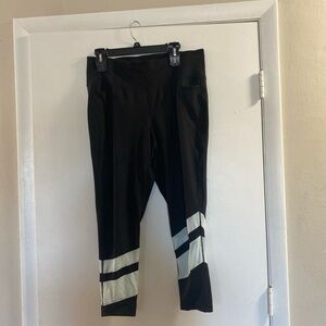 Livi Active Black Leggings with White Accents Sz 18/20